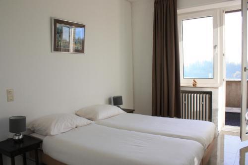 Hotel World House Wetten