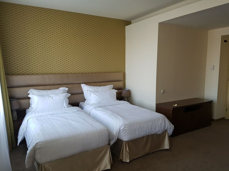 Hotel Pirimze Plaza