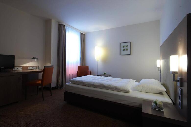 Intercityhotel Berlin Brandenburg Airport