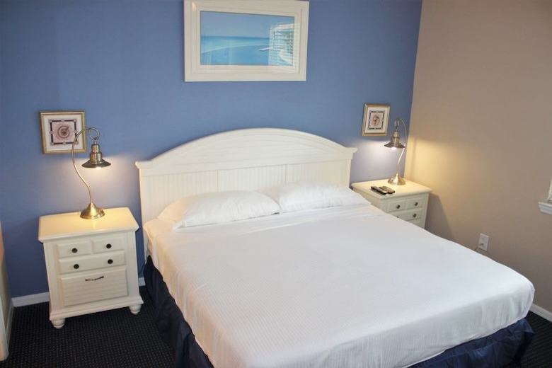 Runaway Beach Club 9103 - Three Bedroom Condo