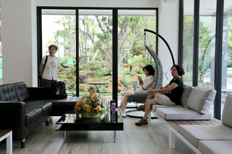 Hostal Bangkok Oasis Hotel