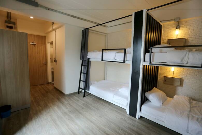 Hostal Bangkok Oasis Hotel