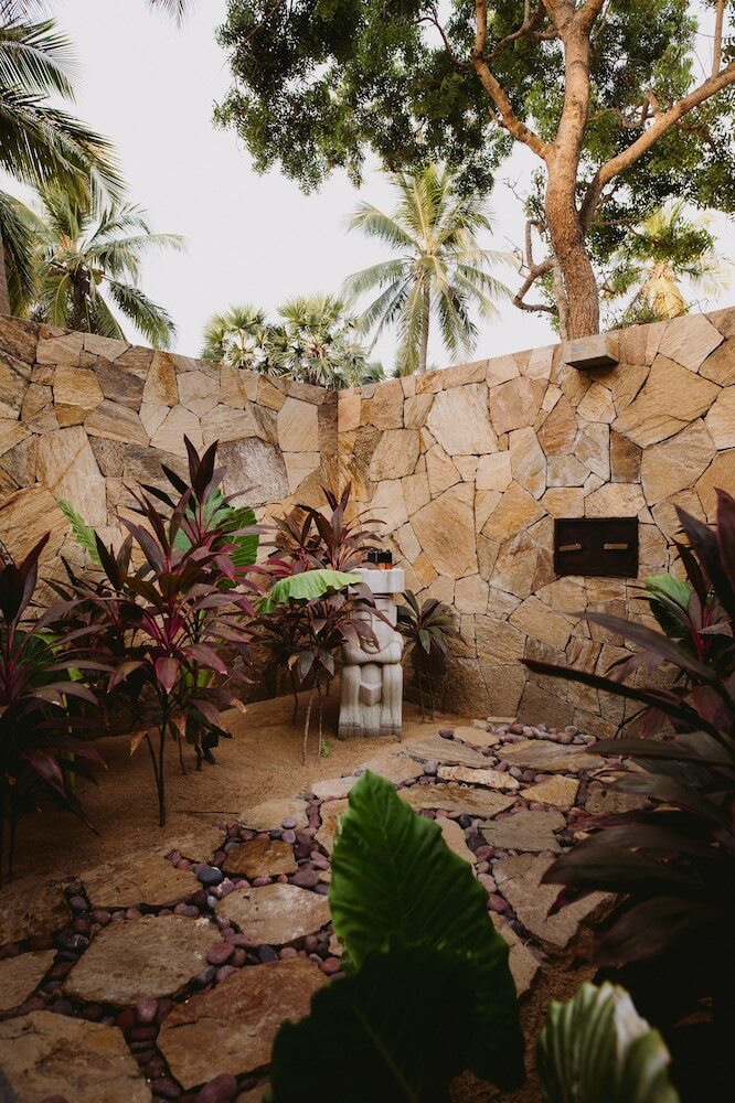 Hotel Karpaha Sands