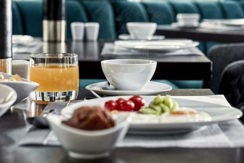 Azur Hotel