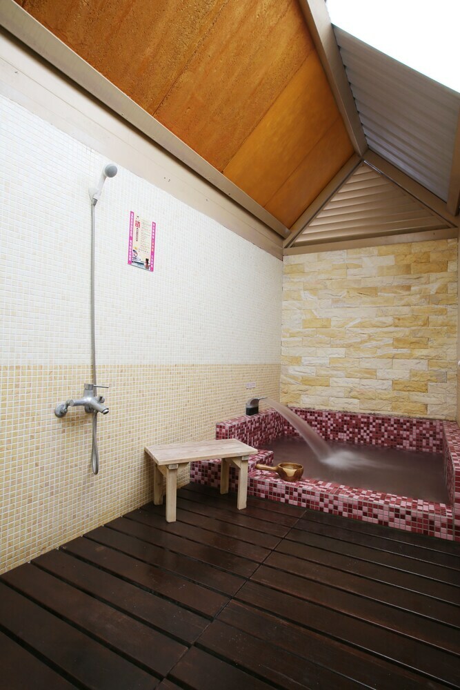 Long Shan Hotel