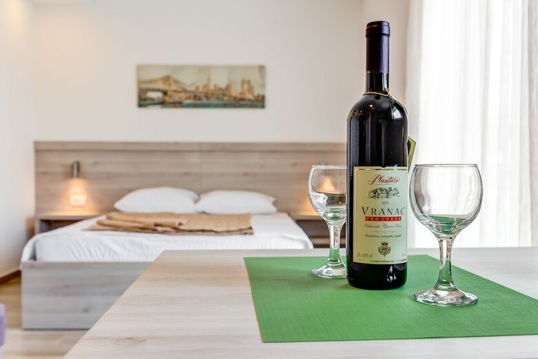 Aparthotel Almare Apartments  Budva