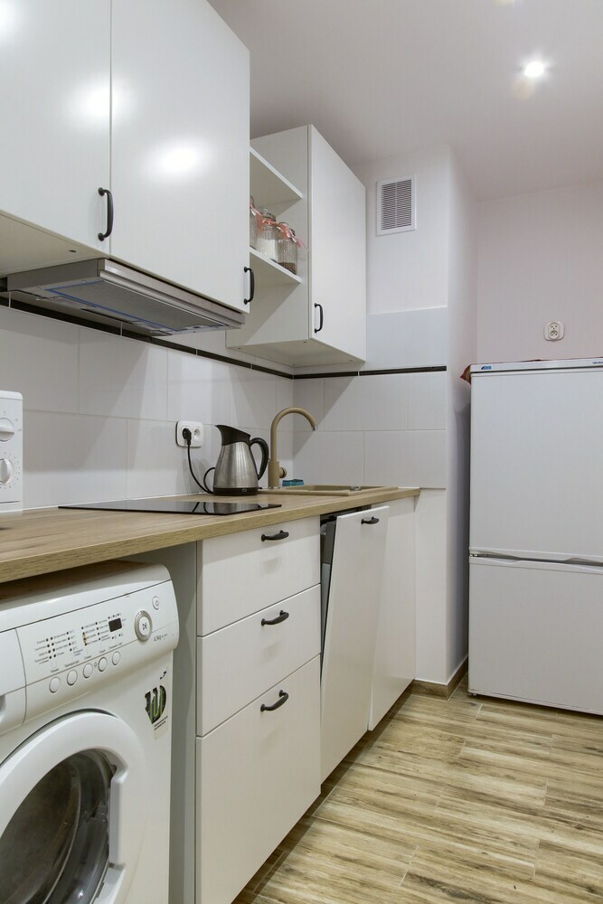Unit Short Rent Apartment By Warsaw Metro Station