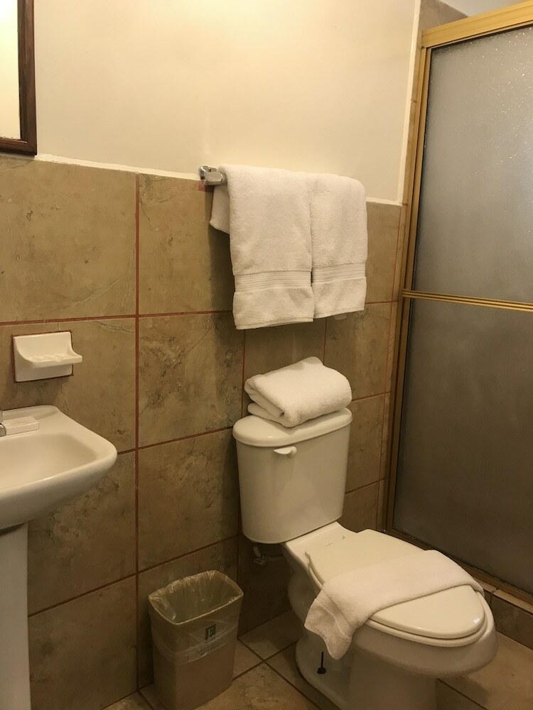 Motel Hotel Guillen Jr