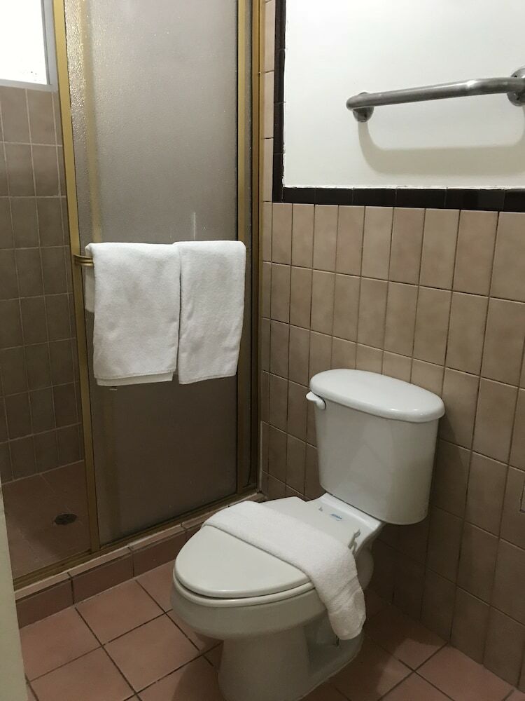 Motel Hotel Guillen Jr