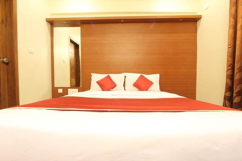 Hotel The Grand Inn