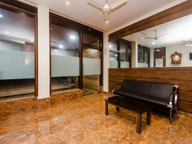 Hotel Oyo 12894 Bunty Residency