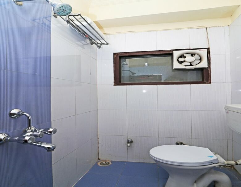 Hotel Oyo 13474 Punjab Regency