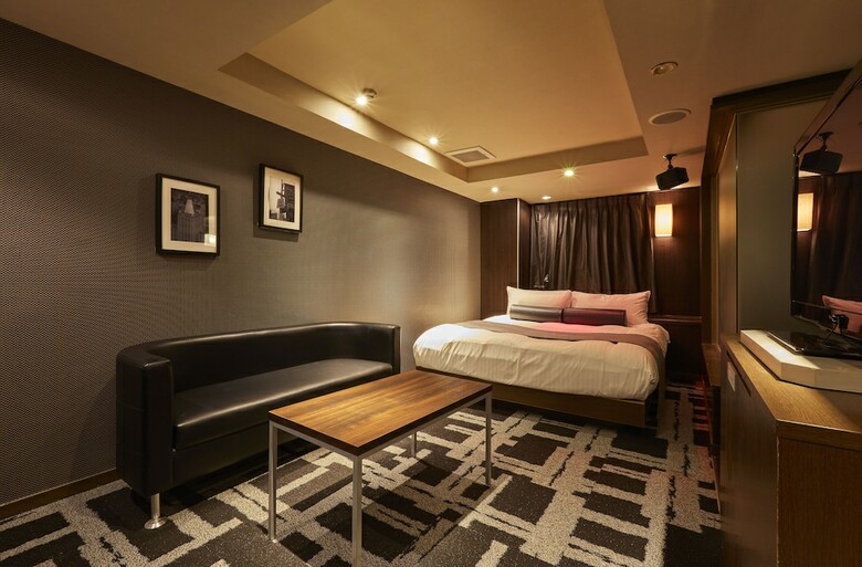 Hotel Love