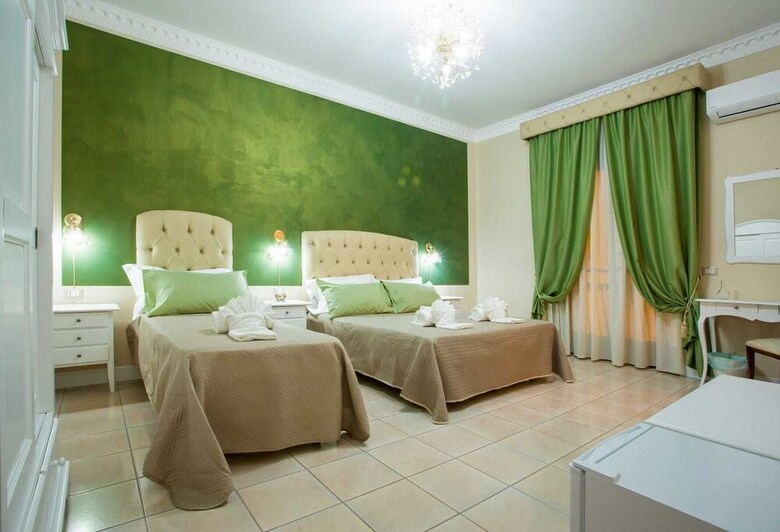 Hotel Affittacamere La Campana
