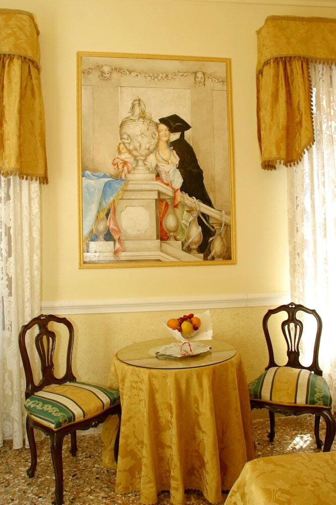Casa Alla Fenice