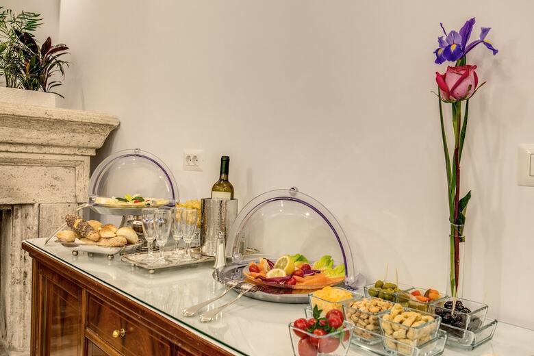 Bed & Breakfast Pantheonview - Luxury Suites