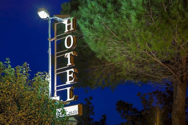 Hotel Casale Dei Massimi