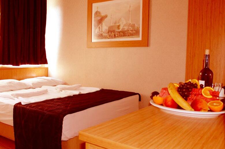 Agora Boutique Hotel & Bistro