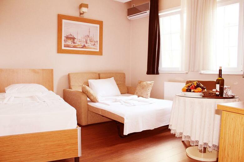 Agora Boutique Hotel & Bistro