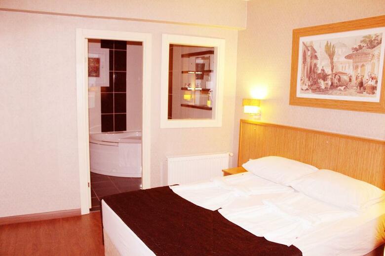 Agora Boutique Hotel & Bistro
