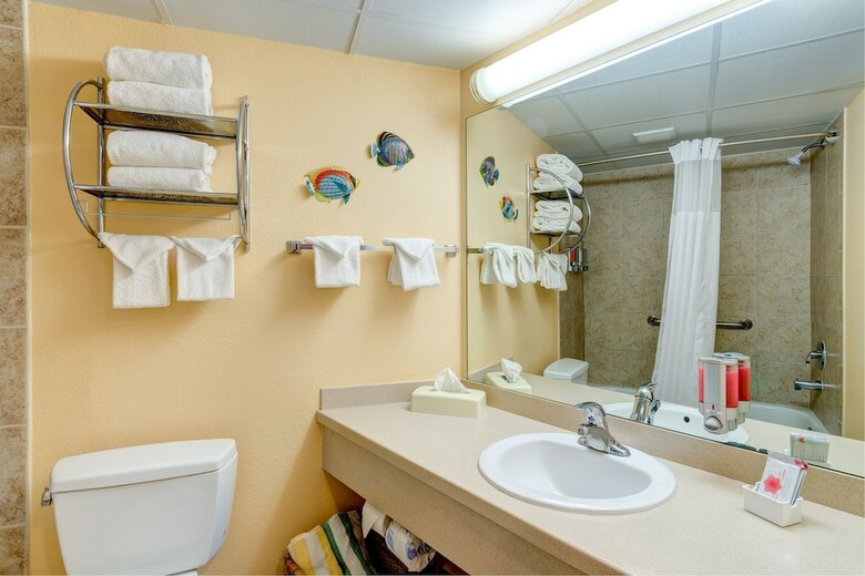 Pelican Pointe Hotel By Sunsational Beach Rentals Llc