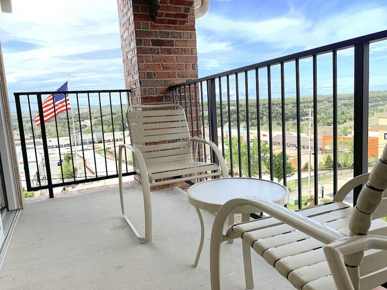 Camden Hotel And Conference Center