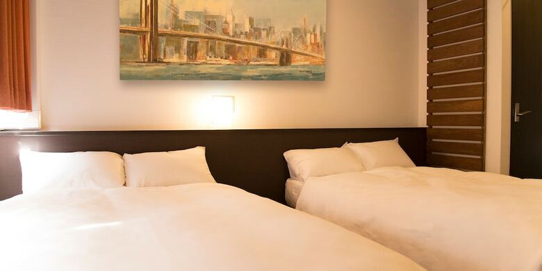 Osaka Port Hotel L'espoir