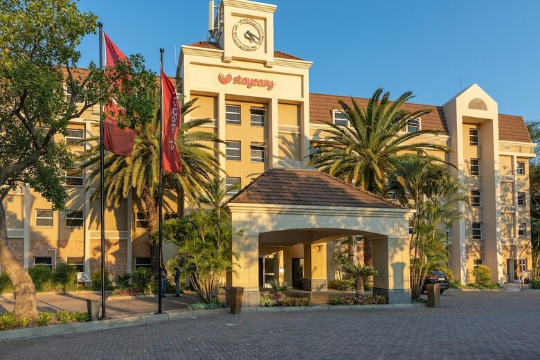 Hotel Stayeasy Emnotweni