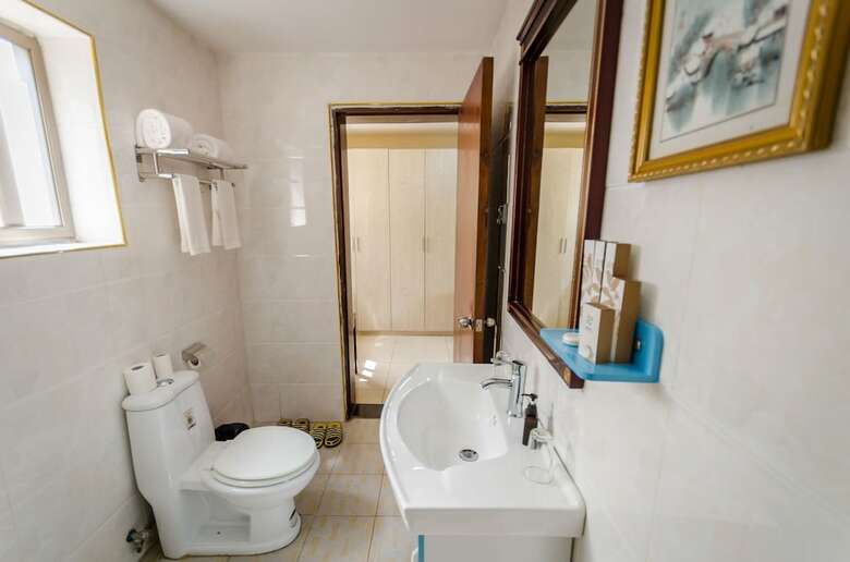 Hotel Nanjing Restaurant & Motel