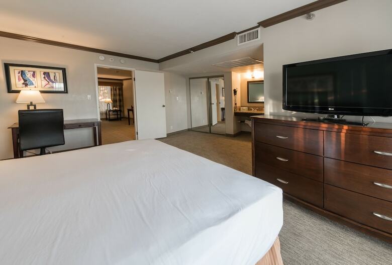 Vanllee Hotel And Suites