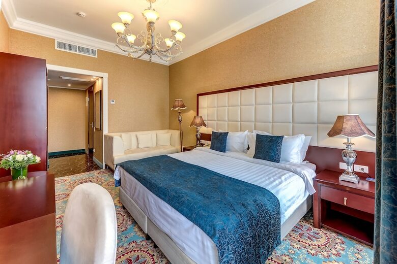 Hotel Nevskiy Eclectic By Akyan