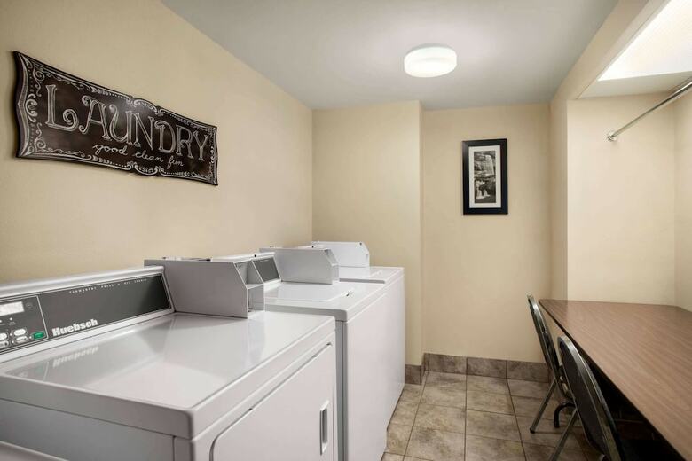 Hotel Ramada By Wyndham Pigeon Forge North