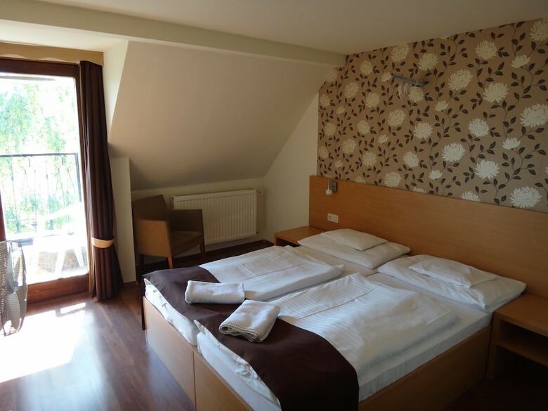 Hotel Vikt�ria Vend�gh�z