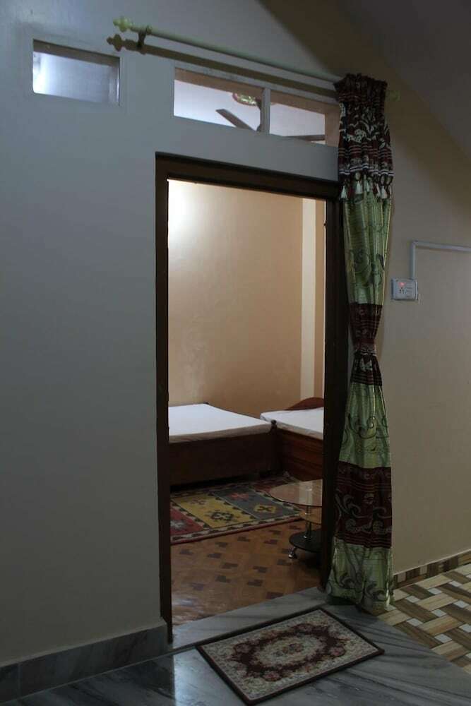 Bed & Breakfast Natures Treat Homestay