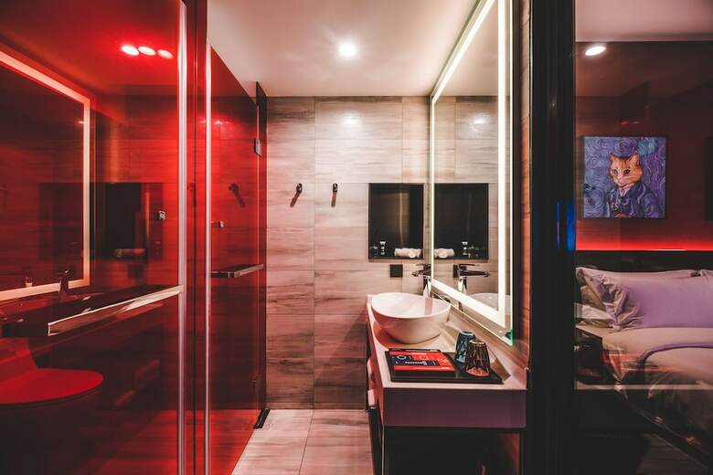 M Hotel