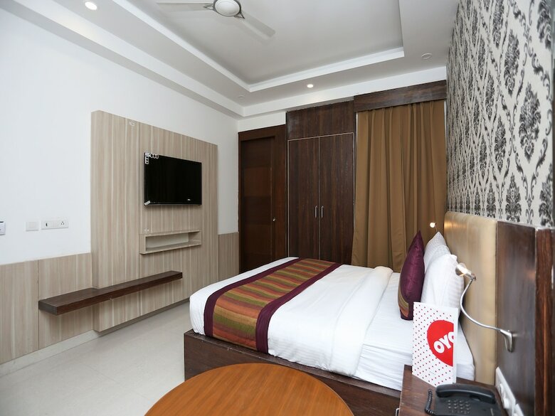 Hotel Oyo 14481 Almati Inn