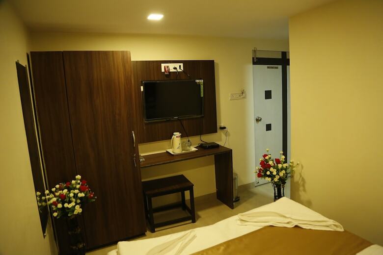 Hotel Royal Onix Mumbai