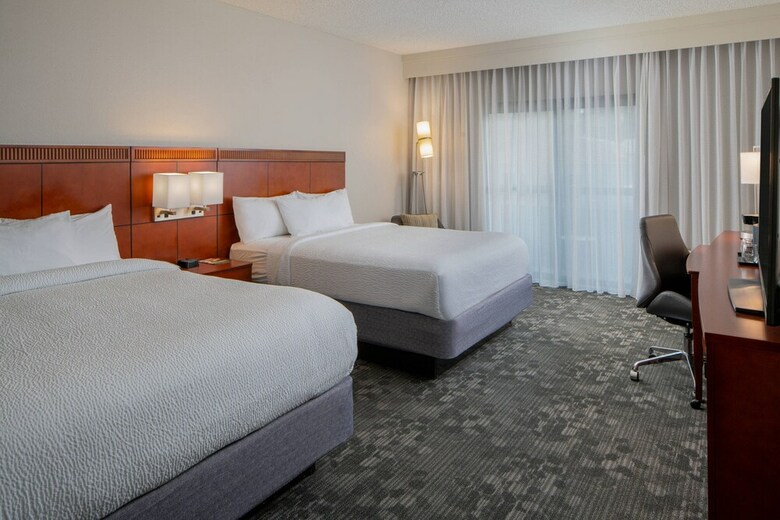 Hotel Courtyard By Marriott Nashville Airport