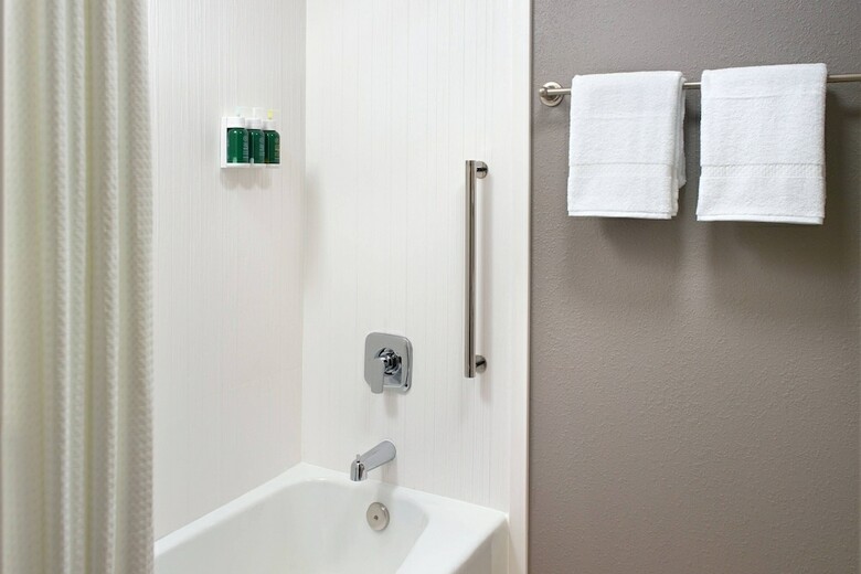Hotel Courtyard By Marriott Nashville Airport