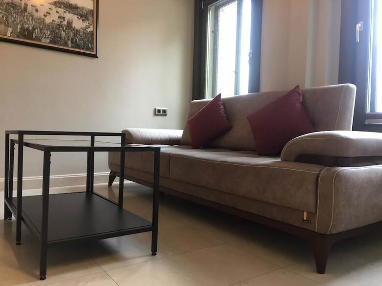 Leader Mansion Hotel & Suite