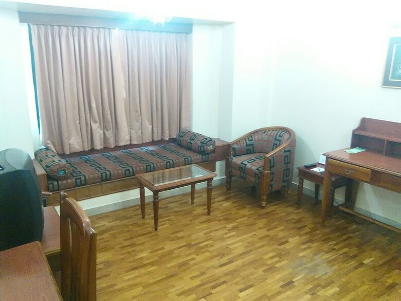 Hotel The Woods Manor Mg Road