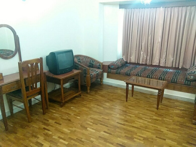 Hotel The Woods Manor Mg Road