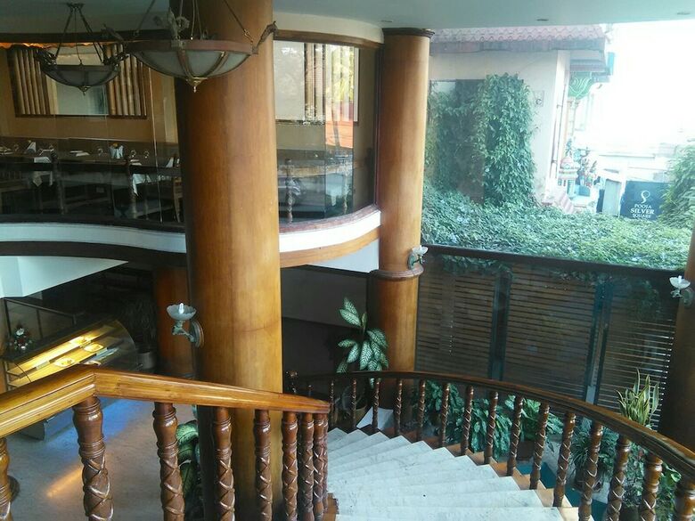 Hotel The Woods Manor Mg Road