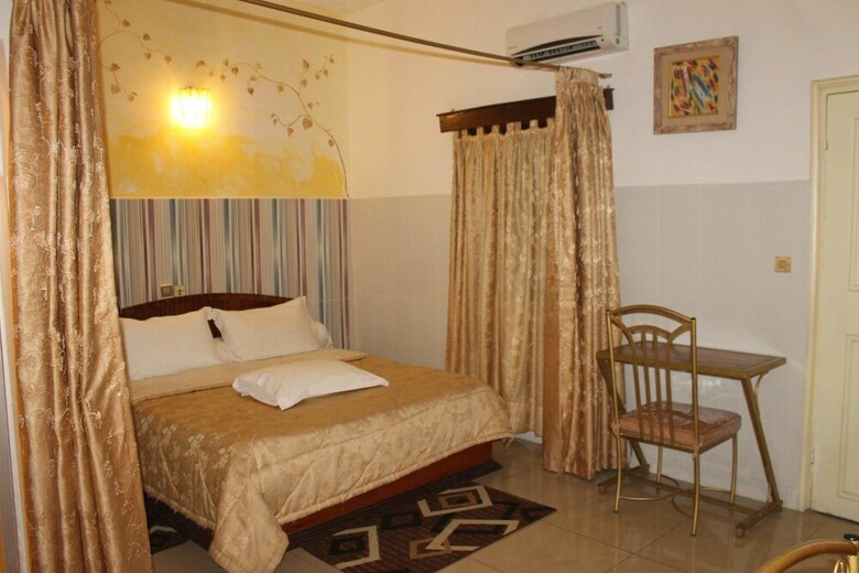 Hotel Residences M Maya