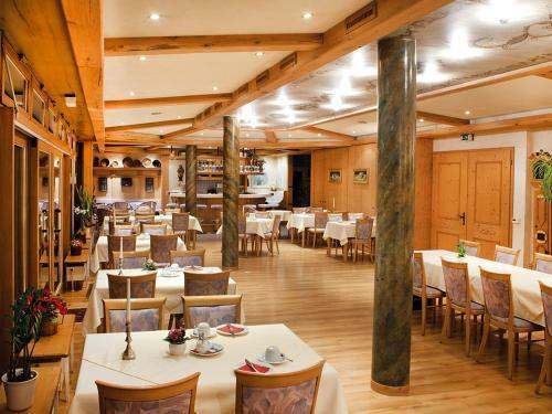 Hostal Hotel Und G�stehaus Kreuz