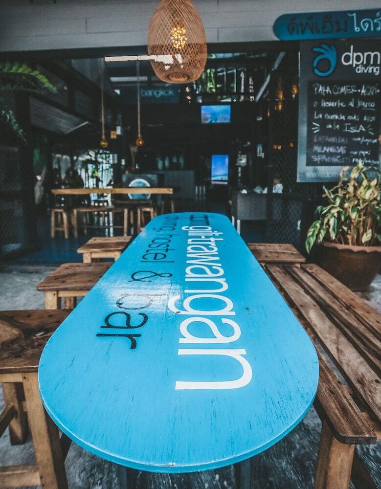 Hostal Dpm Diving Hostel & Bar Koh Tao