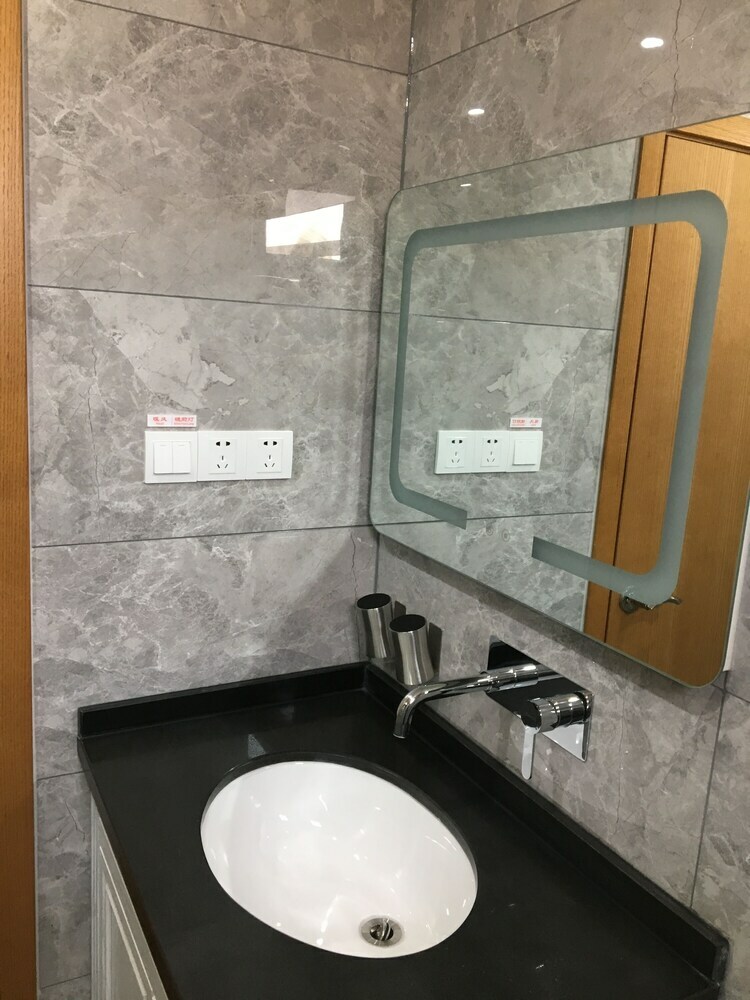 Hotel Beijing Downtown Travelotel