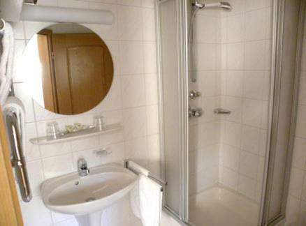 Hotel Restaurant Adler B�hlertal