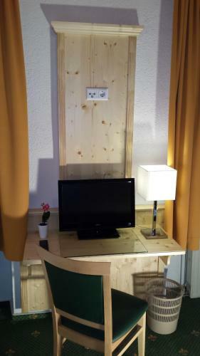 Hostal Gasthaus Zur �lm�hle