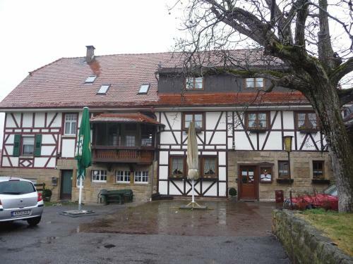 Hostal Wengerterstube & G�stezimmer Kern